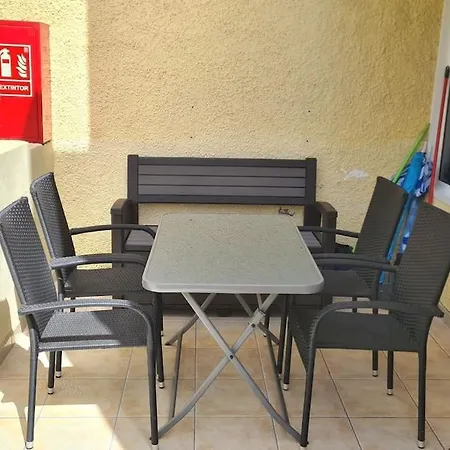 Gorgeous Bungalow With A Lovely Terrace Apartamento